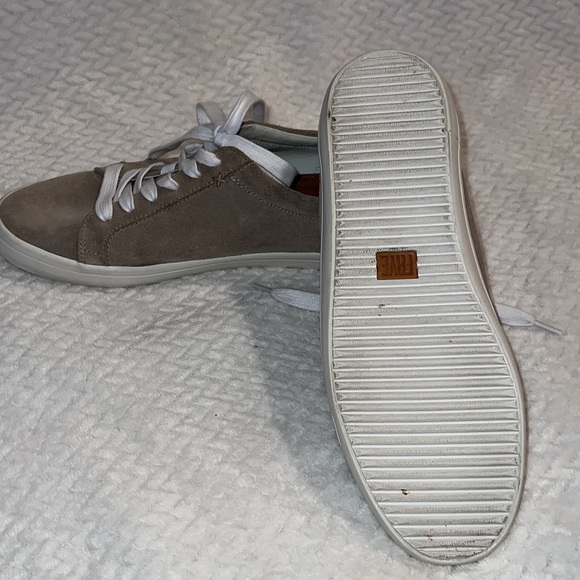 Frye Kerry Low Top Lace Up Women Sneaker Size 9.5M Tan Suede - Picture 5 of 9